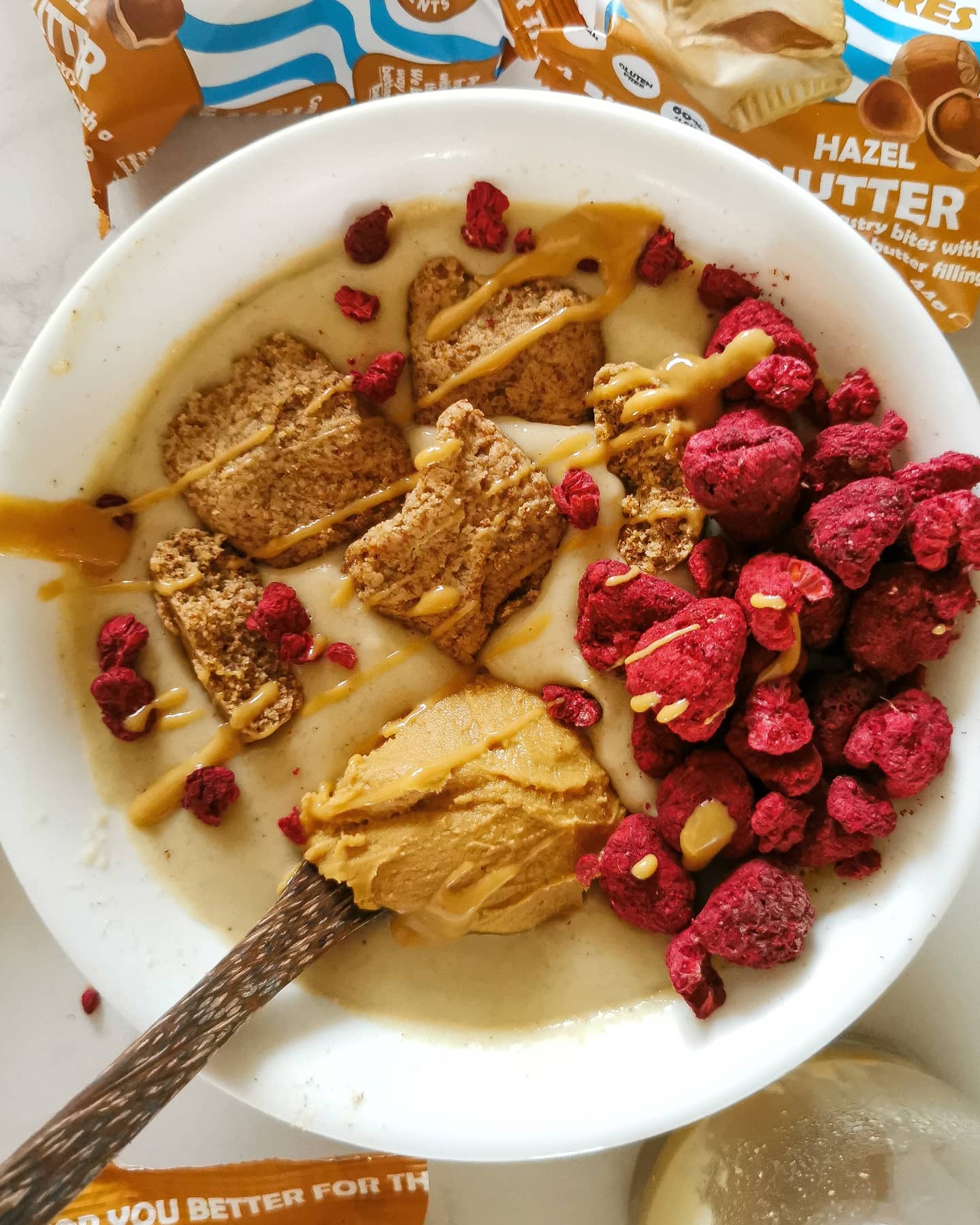 RASPBERRY & HAZELNUT BUTTER POP TART OATS 🥣🧇 – Pri Bakes